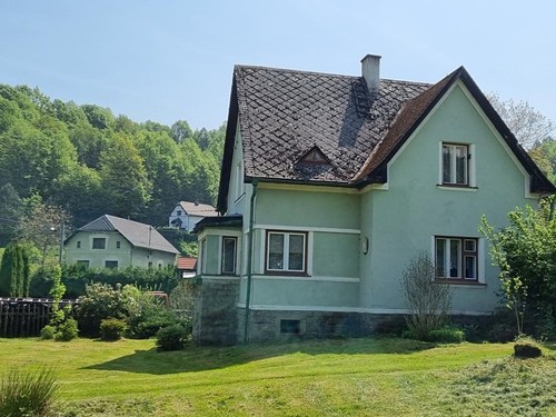 Prodaný dům 240 m², pozemek 6000 m²