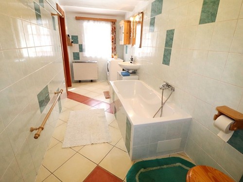 Prodaná chalupa 210 m², pozemek 2383 m²