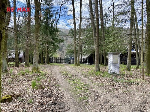 Prodaná chata 35 m², pozemek 270 m²