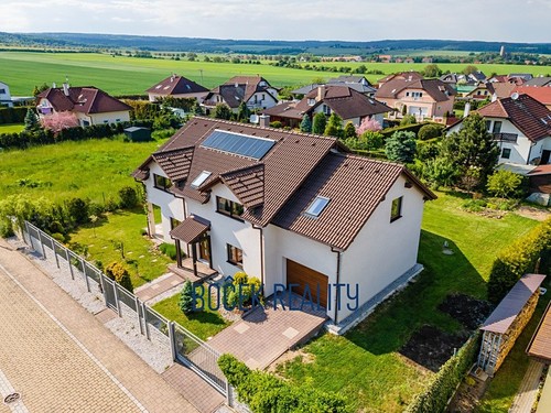 Prodaný dům 205 m², pozemek 990 m²