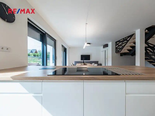 Prodaný dům 197 m², pozemek 894 m²