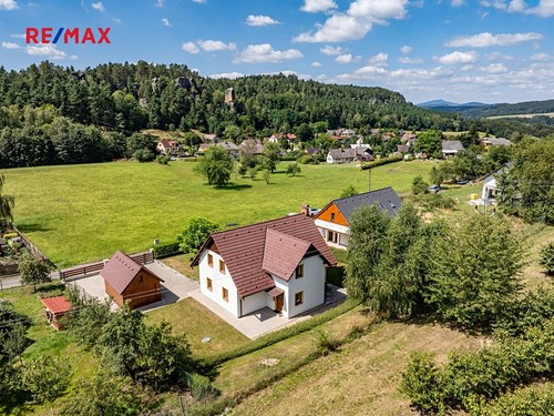 Prodaná chalupa 189 m², pozemek 897 m²