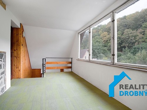 Prodaný dům 342 m², pozemek 3306 m²
