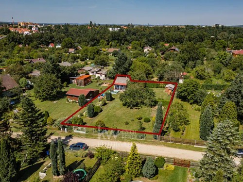 Prodej stavebního pozemku 1059 m²