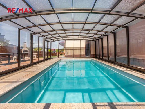 Prodej domu 392 m², pozemek 973 m²