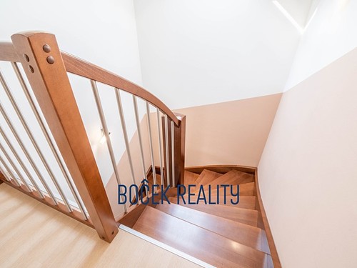 Prodaný dům 205 m², pozemek 990 m²