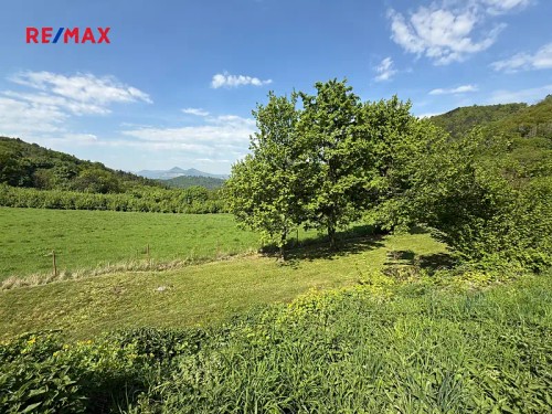 Prodej stavebního pozemku 1249 m²