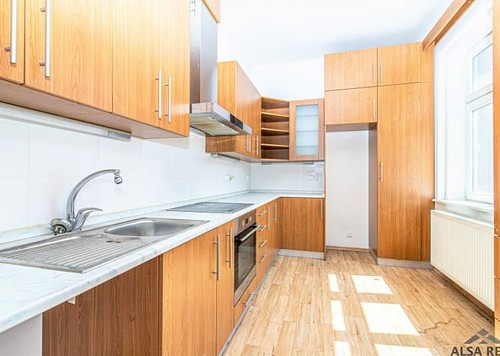 Prodaná vila 396 m², pozemek 1181 m²