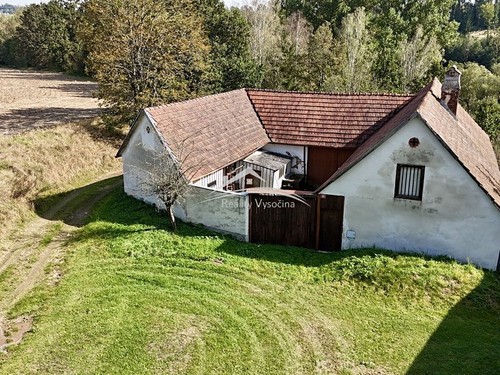 Prodaná chalupa 60 m², pozemek 373 m²