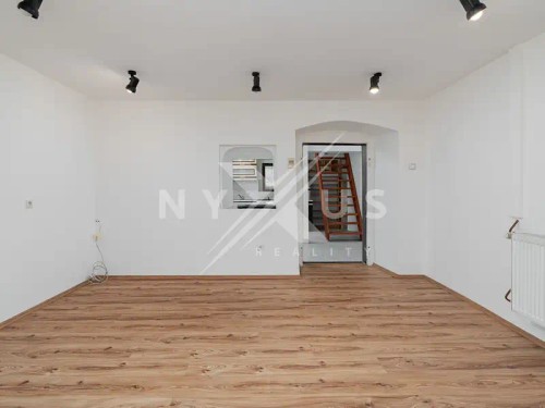 Prodaný dům 215 m², pozemek 943 m²