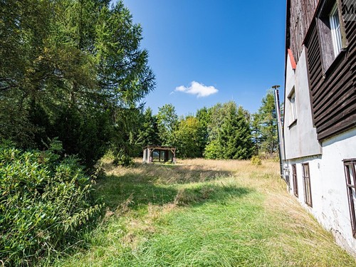 Prodej domu 2300 m², pozemek 2325 m²