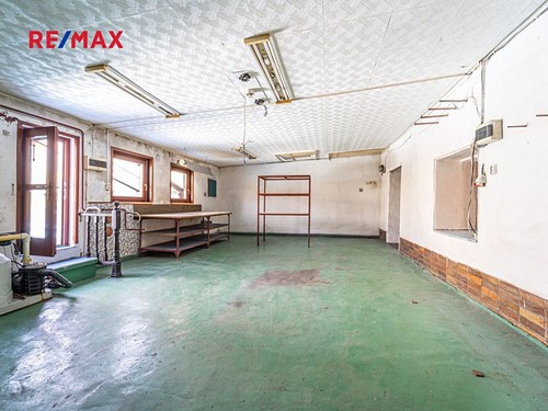 Prodaná vila 194 m², pozemek 795 m²