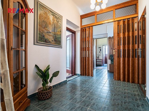 Prodaná vila 194 m², pozemek 795 m²