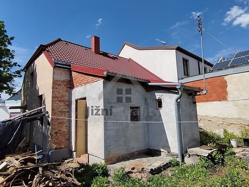 Prodaný dům 130 m², pozemek 349 m²