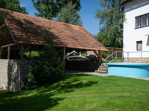 Prodaná chalupa 250 m², pozemek 7852 m²