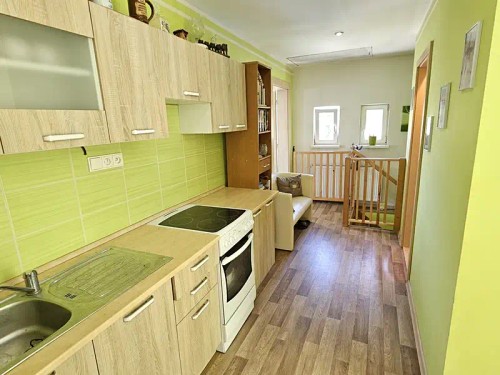 Prodaný dům 200 m², pozemek 1965 m²