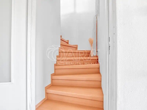 Prodej domu 157 m², pozemek 1165 m²