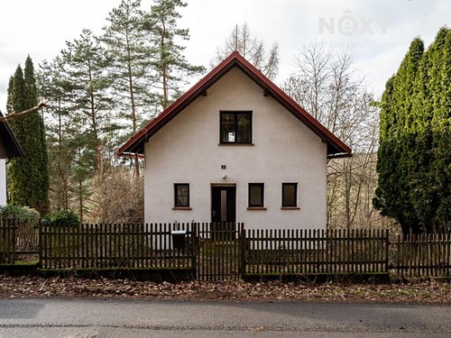 Prodaná chata 100 m², pozemek 418 m²