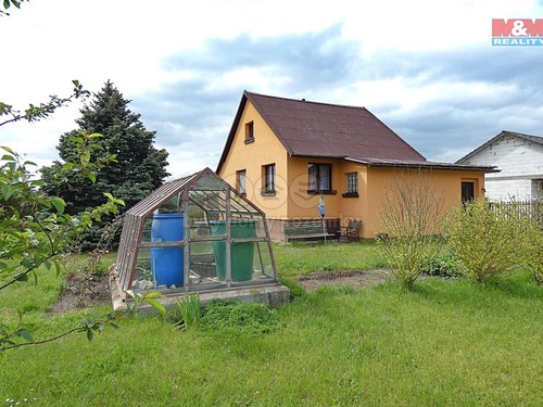 Prodaná chata 62 m², pozemek 886 m²