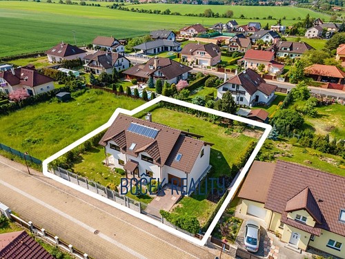 Prodaný dům 205 m², pozemek 990 m²