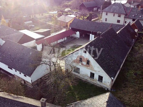 Prodaná zemědělská usedlost 200 m², pozemek 1438 m²