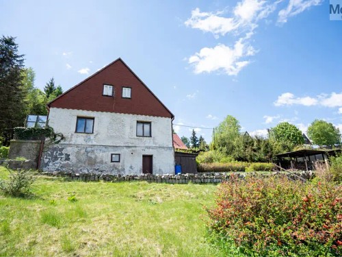Prodej domu 320 m², pozemek 2201 m²