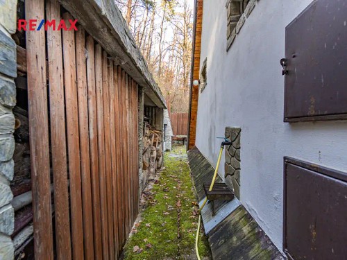 Prodaná chata 85 m², pozemek 381 m²