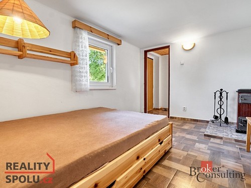 Prodaná chata 80 m², pozemek 442 m²