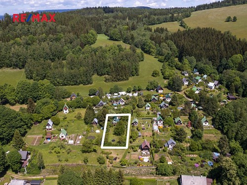 Prodaná chata 42 m², pozemek 689 m²