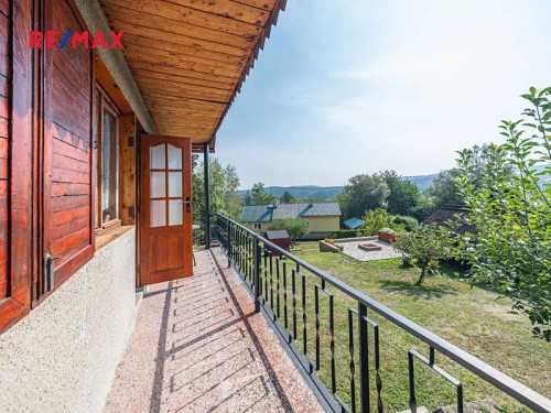 Prodaná chata 60 m², pozemek 961 m²