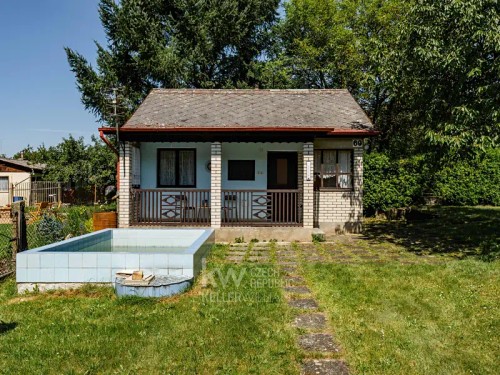 Prodej stavebního pozemku 1059 m²