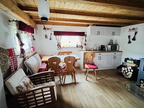 Prodaná chata 100 m², pozemek 394 m²