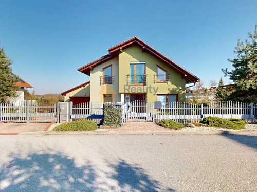 Prodaný dům 235 m², pozemek 882 m²