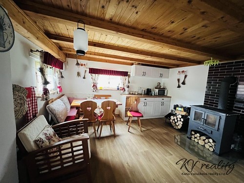 Prodaná chata 100 m², pozemek 394 m²