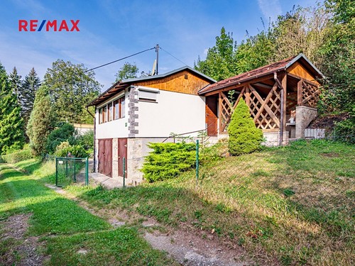 Prodaná chata 40 m², pozemek 398 m²