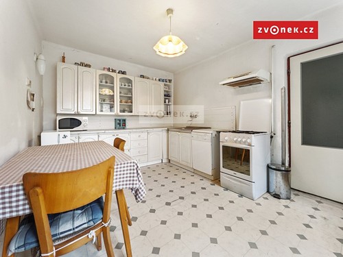Prodaný dům 350 m², pozemek 869 m²