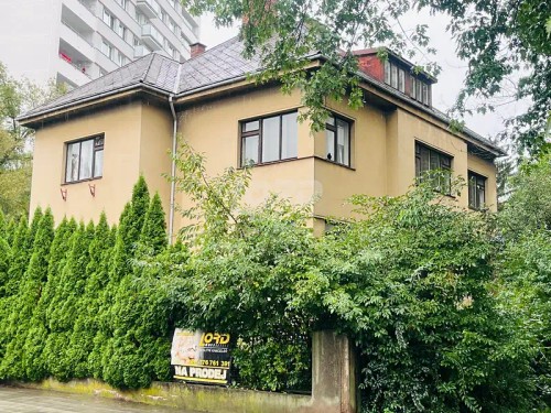 Prodaný dům 300 m², pozemek 1159 m²