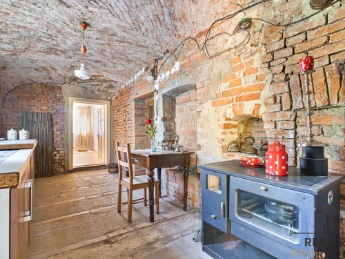 Prodej domu 850 m², pozemek 2521 m²