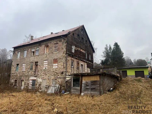 Prodej domu 549 m², pozemek 598 m²