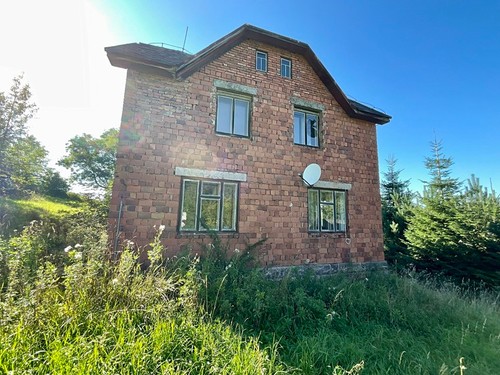 Prodaný dům 410 m², pozemek 12903 m²