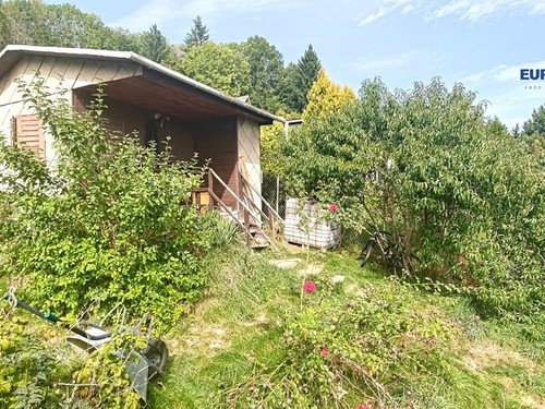 Prodaná chata 16 m², pozemek 688 m²