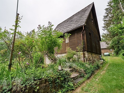 Prodaná chata 60 m², pozemek 238 m²