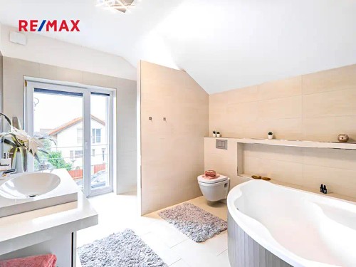 Prodej domu 191 m², pozemek 801 m²