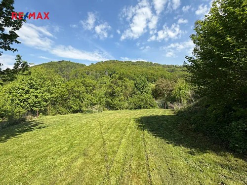 Prodej stavebního pozemku 1249 m²