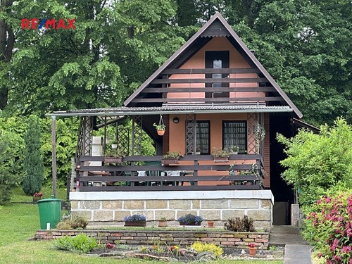 Prodaná chata 60 m², pozemek 926 m²