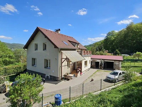 Prodaný dům 200 m², pozemek 1965 m²