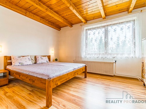 Prodaný dům 200 m², pozemek 1994 m²