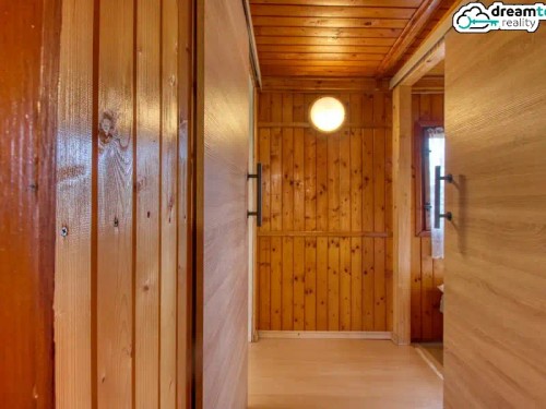 Prodaná chata 50 m², pozemek 348 m²