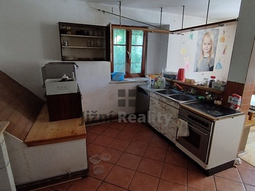 Prodaný dům 450 m², pozemek 2281 m²