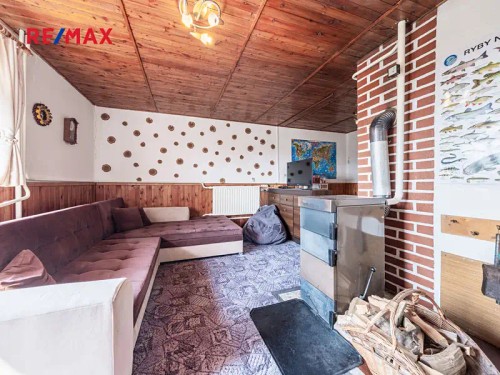 Prodaná chata 60 m², pozemek 961 m²
